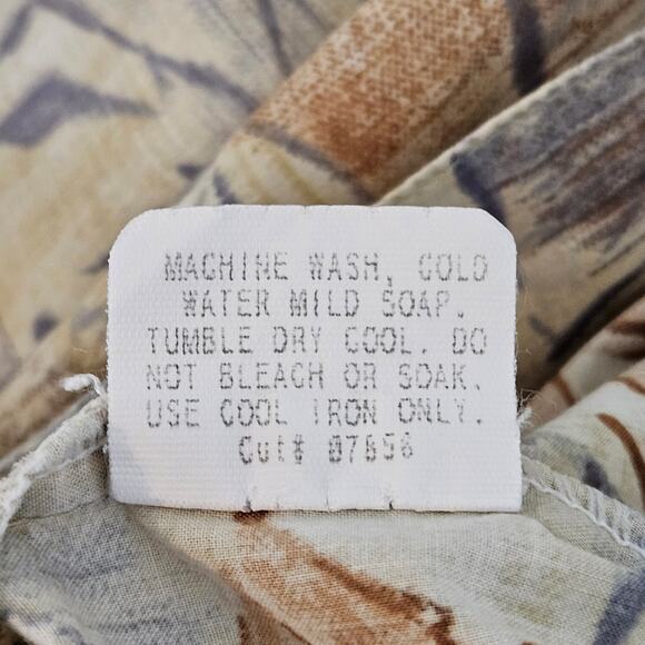 Tori Richard Cotton Lawn Tropical Print Brown Gray Hawaiian Shirt | Men's Medium - Picture 16 of 16